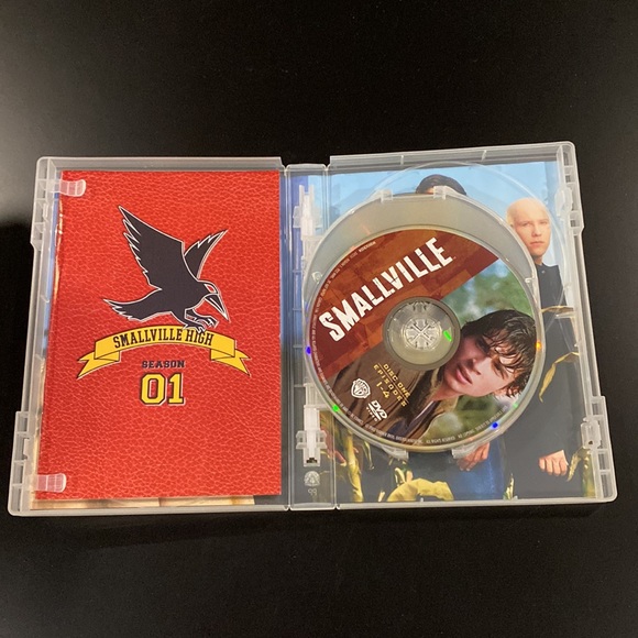 Smallville - The Complete First Season - Picture 4 of 11